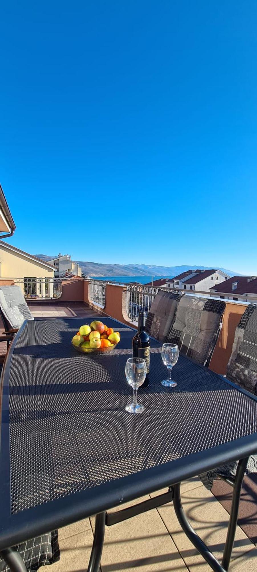 Apartments Klara Novi Vinodolski Luaran gambar